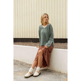 WISHLIST - MARLED V-NECK SWEATER WITH SIDE SLITS | T. GREY