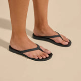 OLUKAI - 'UIKI (WOMENS) | LAVA ROCK/LAVA ROCK