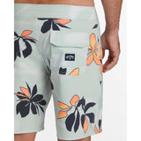 BILLABONG - GOOD TIMES PRO BOARDSHORTS | SEAFOAM