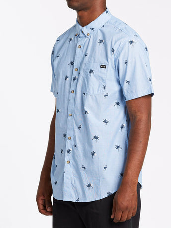 BILLABONG - SUNDAYS MINI SS BUTTON-UP | SKY BLUE (PALMS)